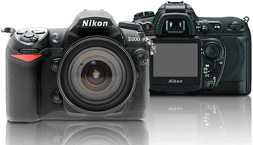 Déja dépassé par le D300, le D200 possède un capteur 10.2 Mpxls